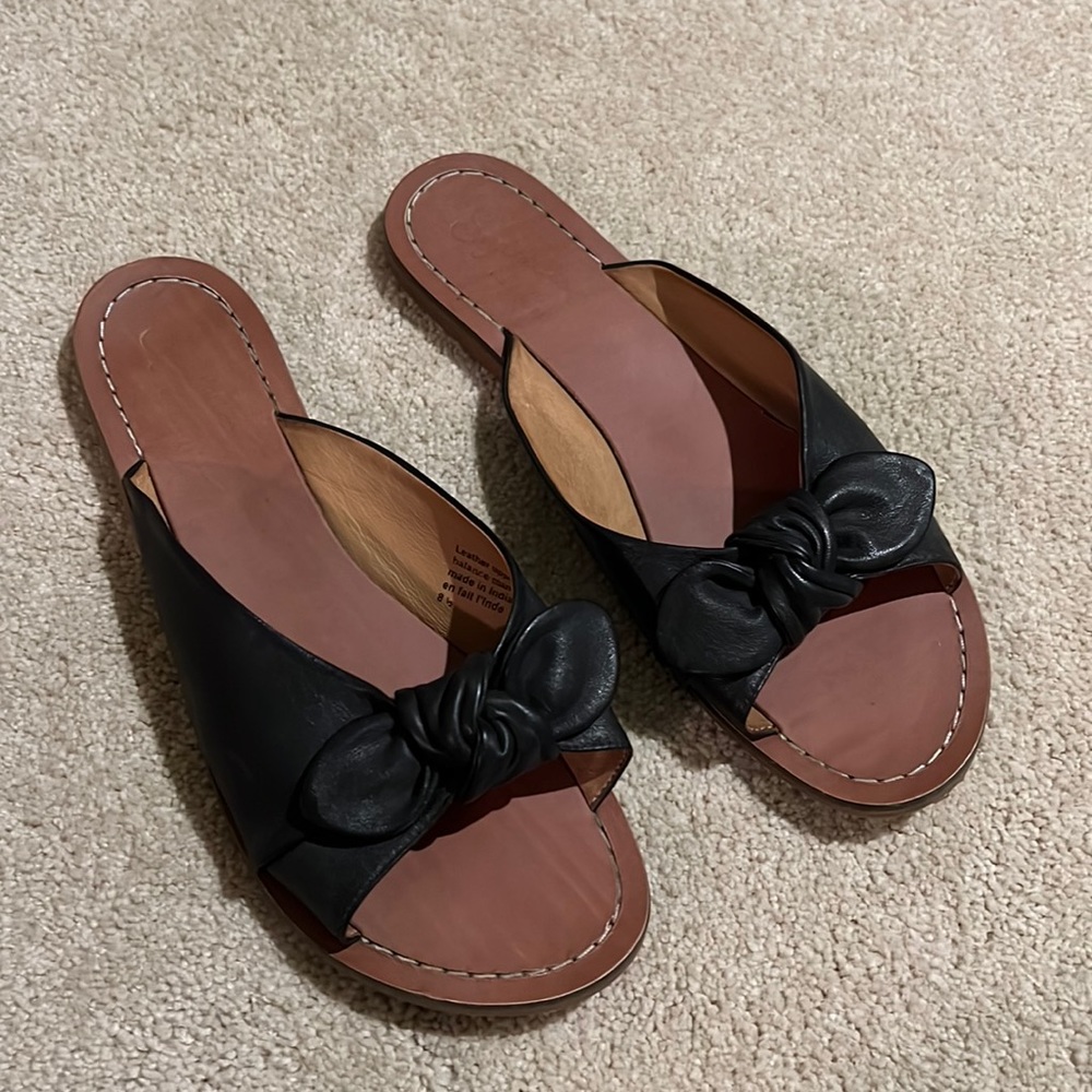Seychelles black slide sandals
